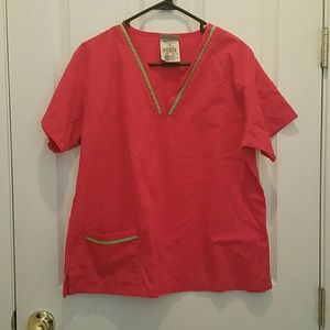 Medical scrub top
