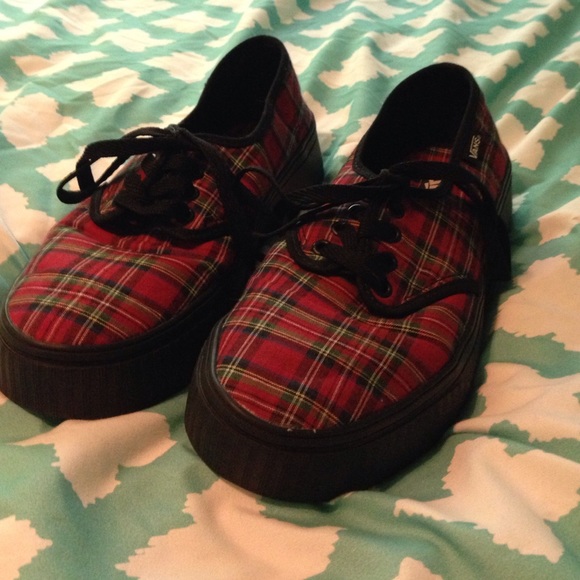 NWOT Plaid Vans