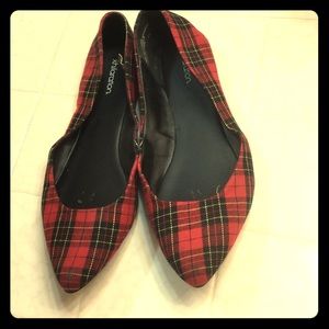 Red plaid flats size 7.5