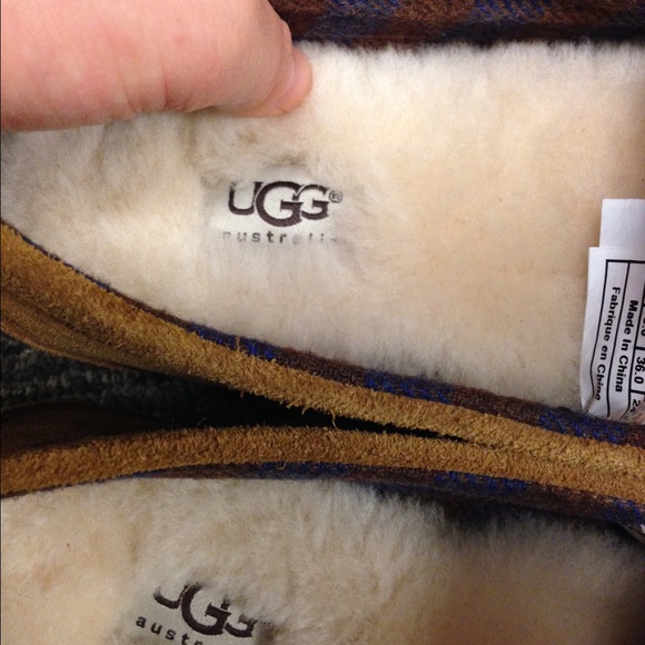 UGG - Picture 4 of 4