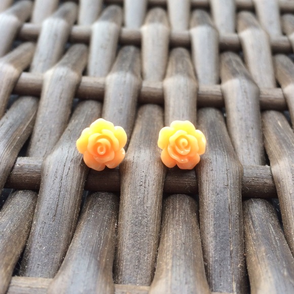 Creamsicle Rose Earrings