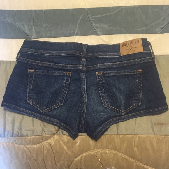 Hollister jean shorts!!!! Basically brand new!! - Picture 1 of 2