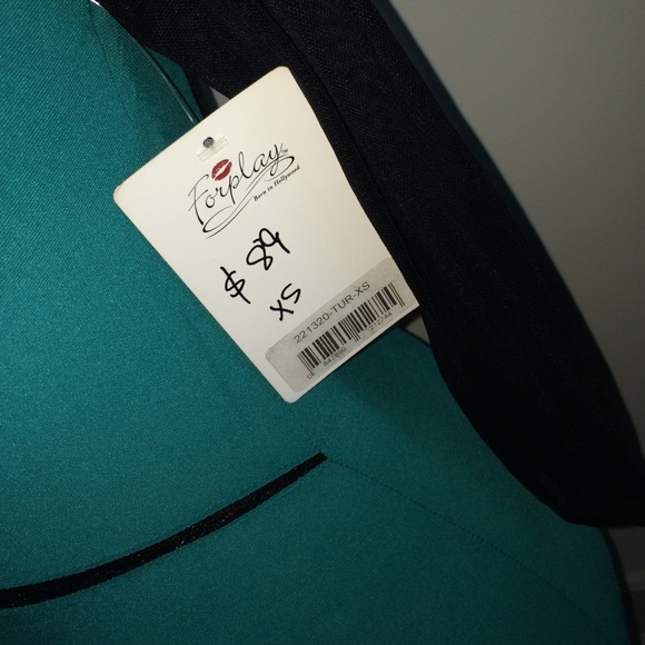 🎉PARTY DRESS🎉 - Picture 2 of 4