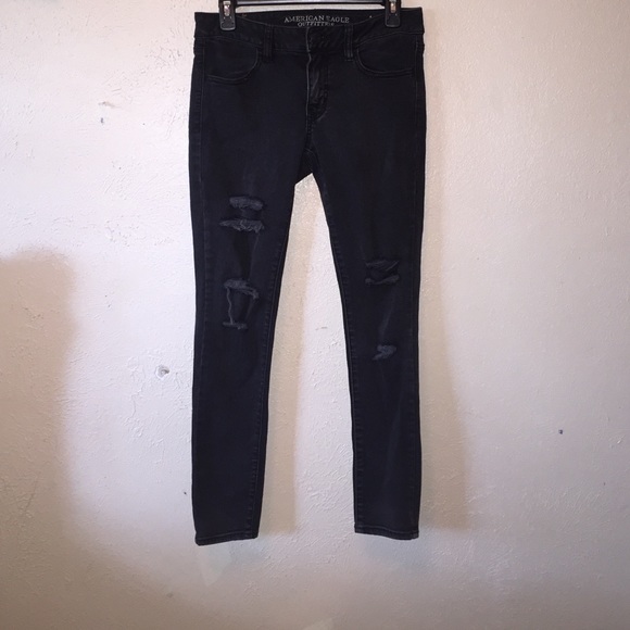 American Eagle Black Distressed Jegging