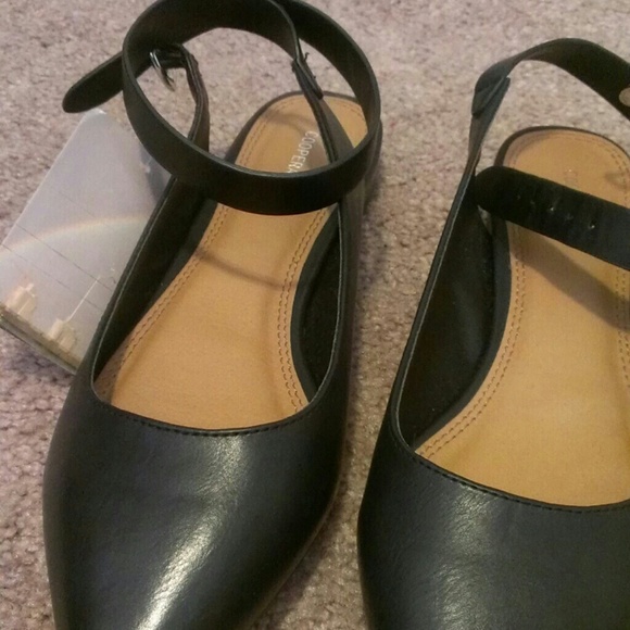 Cooperative urban outfitters flats - Picture 2 of 3