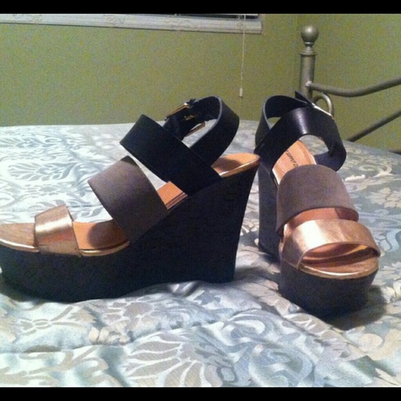 Women's wedges. Size 9.5