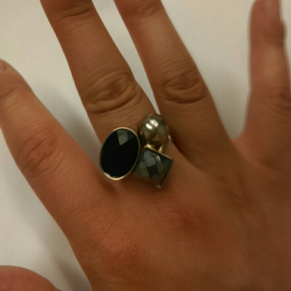 Hinged statement ring - Picture 4 of 4