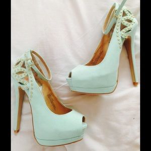 Mint studded pumps