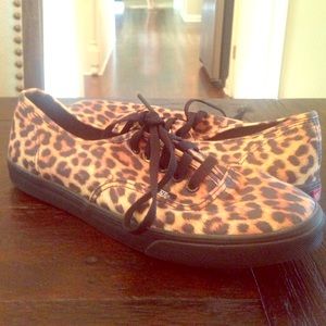 Vans Off the Wall authentic shoes