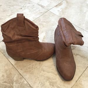 Short Tan Cowboy Boots