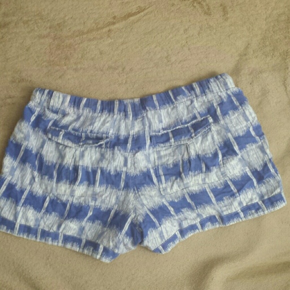 Drawstring Pattern Shorts - Picture 3 of 4