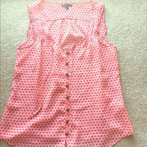 Cute and versatile shirt to go from day to night!