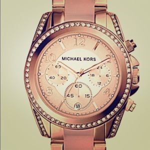MICHAEL KORS womens Rose gold, chronograph watch