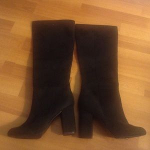 Knee high black suede boots from H&M