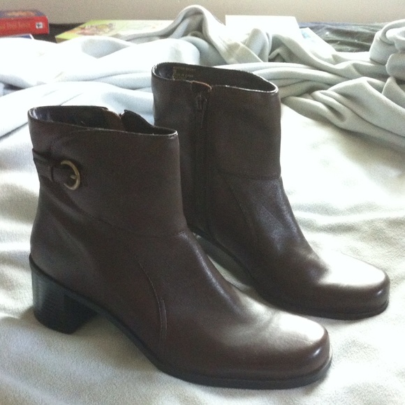 Brown round toe ankle boots