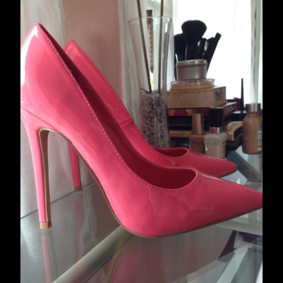 Pink stilettos - Picture 3 of 4