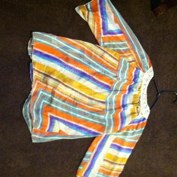 Pretty top - Picture 4 of 4