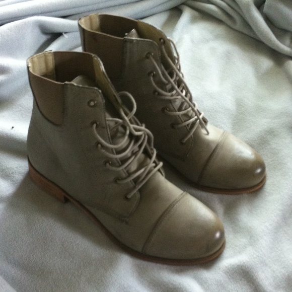 NBW Gray ankle combat boots