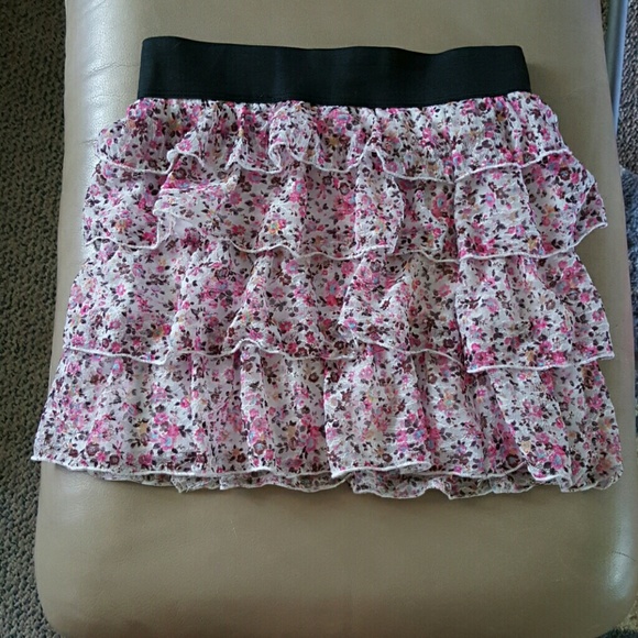 Pink flower ruffle skirt