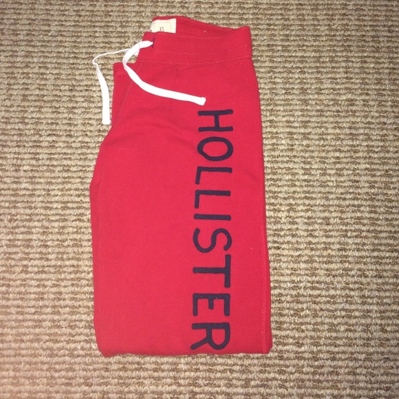 Hollister sweats