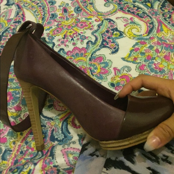 ๐จSOLD๐จ Elegant Kate spades - Picture 3 of 3