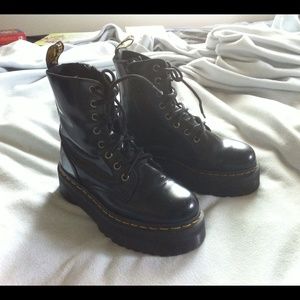 Black Jadon dr martens