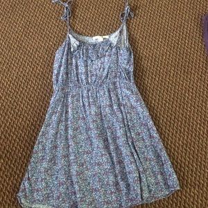 Sleeveless short sundress