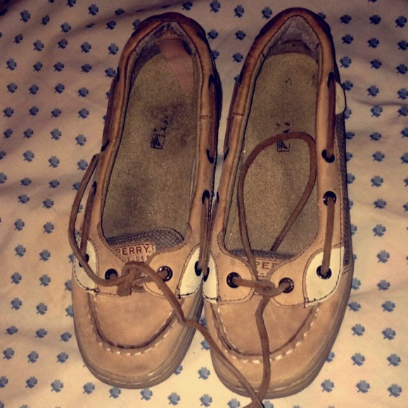 Shoes - Picture 1 of 2