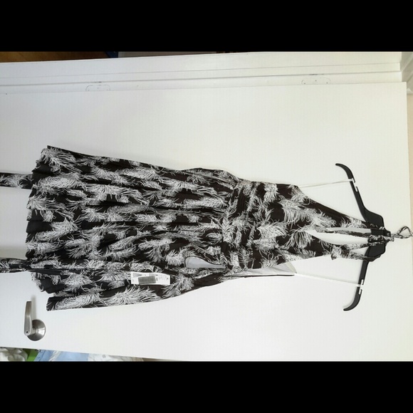 NWT Antonio Melani halter dress size 0 - Picture 2 of 4