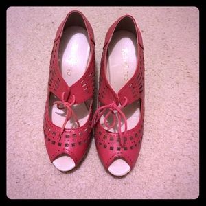 Darker red wedges by restricted.