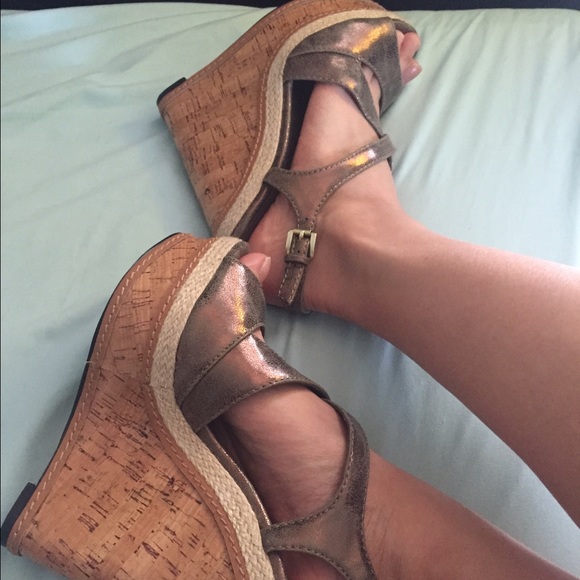 Golden Rustic Wedges - Picture 4 of 4