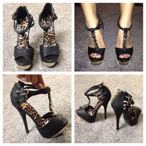 Black heels size 6