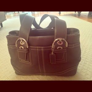 Brown leather Coach bag in 'like new' condition!