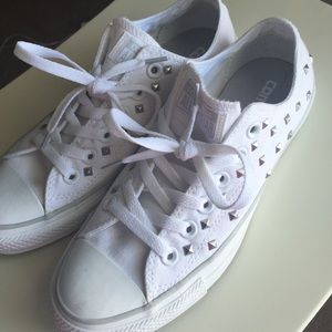 White converse