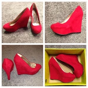 Red Wedges