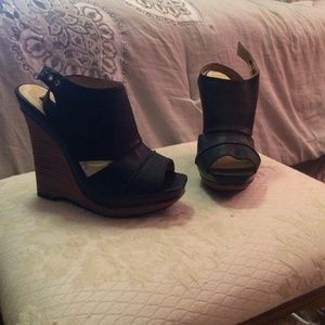 Dollhouse wedges