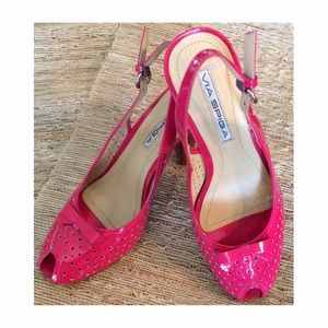 🌸2X HP🌸Via Spiga Patent Fuschia Peep Toe Heels