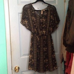Mid thigh length dress worn like 2 times