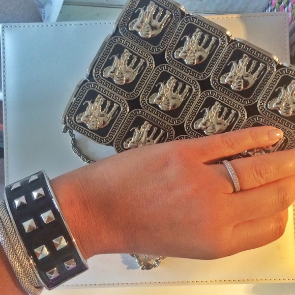 SOLD HP 💕Unique ethnic purse - Picture 4 of 4