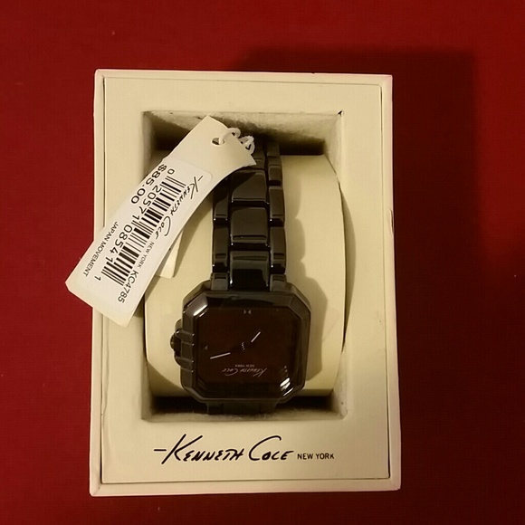 Brand new Kenneth Cole watch.
