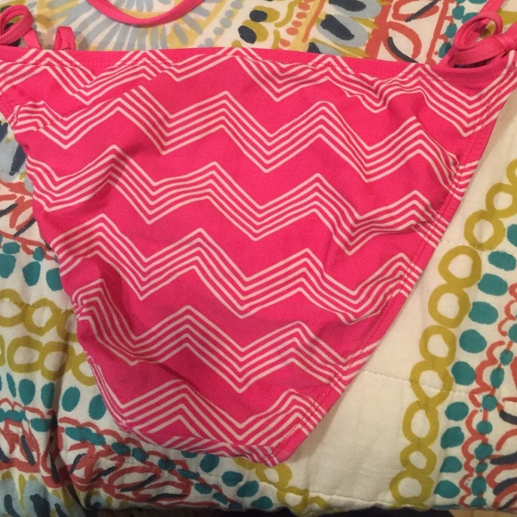 Pink colored swim suit👙 - Picture 3 of 3