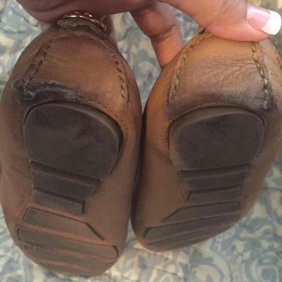 Tory Burch tan driving loafers - Picture 4 of 4