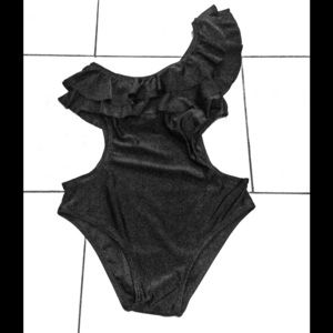 One piece swimsuit