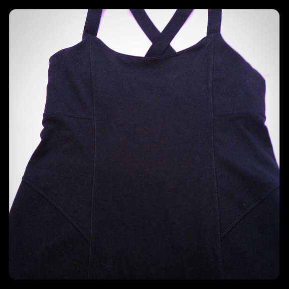 Lululemon tank size 10