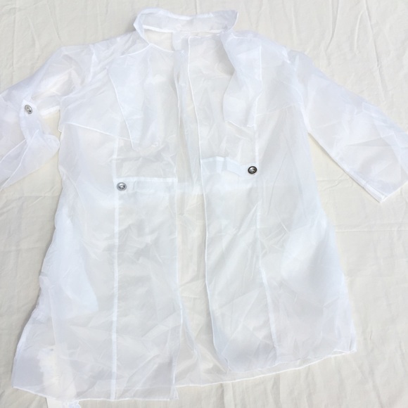 Light weight flowy jacket in multiple colors - Picture 4 of 4