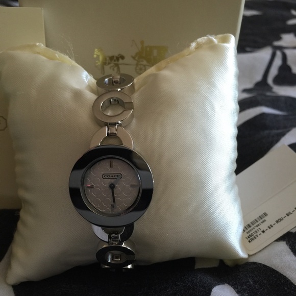 Coach watch - Picture 3 of 4