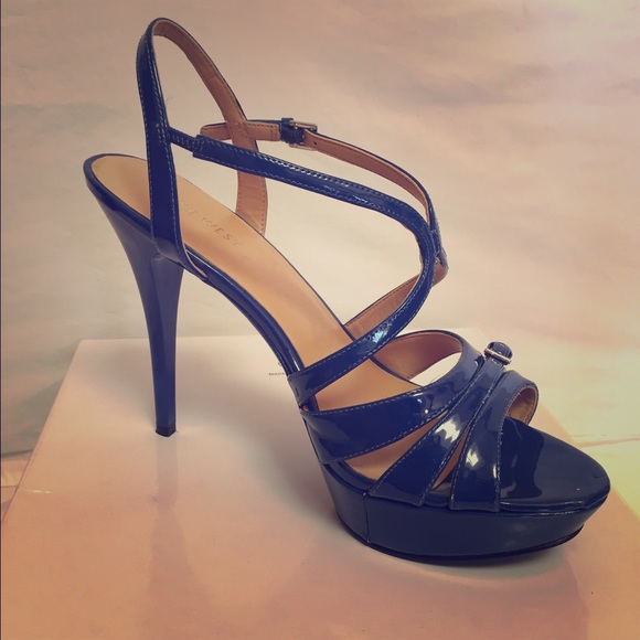 Women's Blue Nine West Strap Heels shoe size 9