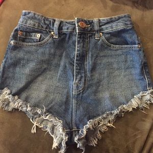 BDG supper high rise cheeky