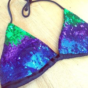 VS💚Sequenced💙Swimsuit💜Top