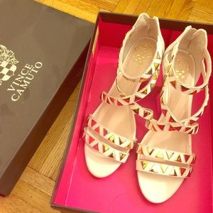 ✨HP✨ 1.22.16 Vince Camuto White Strap & Stud Heels